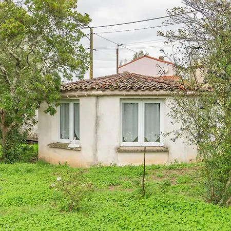 Maison Charmante à La Bretonnière-la-claye Avec Jardin Clos * La Claye