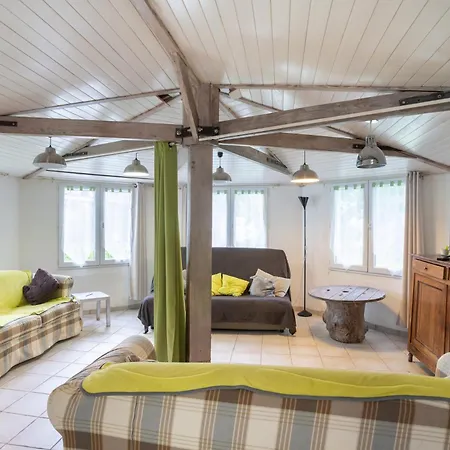 Maison Charmante à La Bretonnière-la-claye Avec Jardin Clos Casa de Férias *